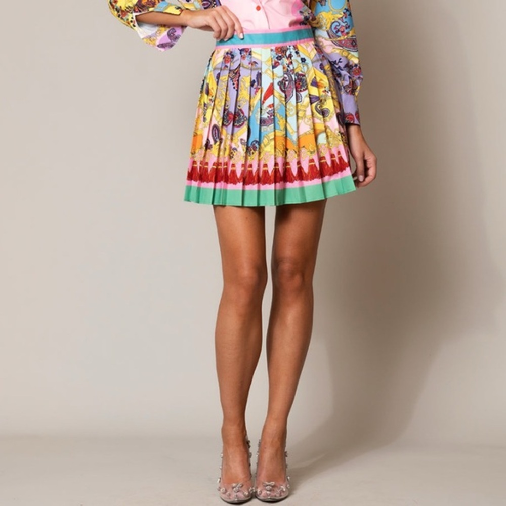 ZCRAVE- NOLITA NWOT colorful light‎ material pleated (tennis-esq) mini SKIRT
